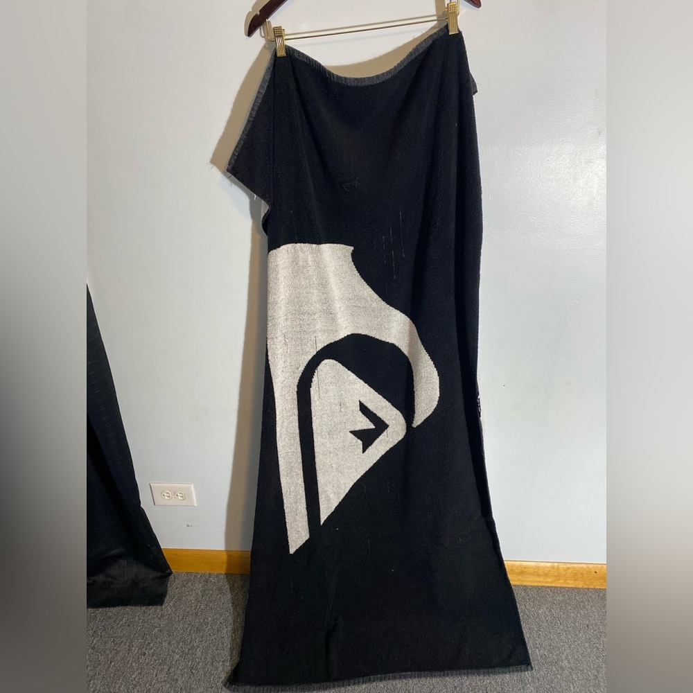 Quiksilver towel